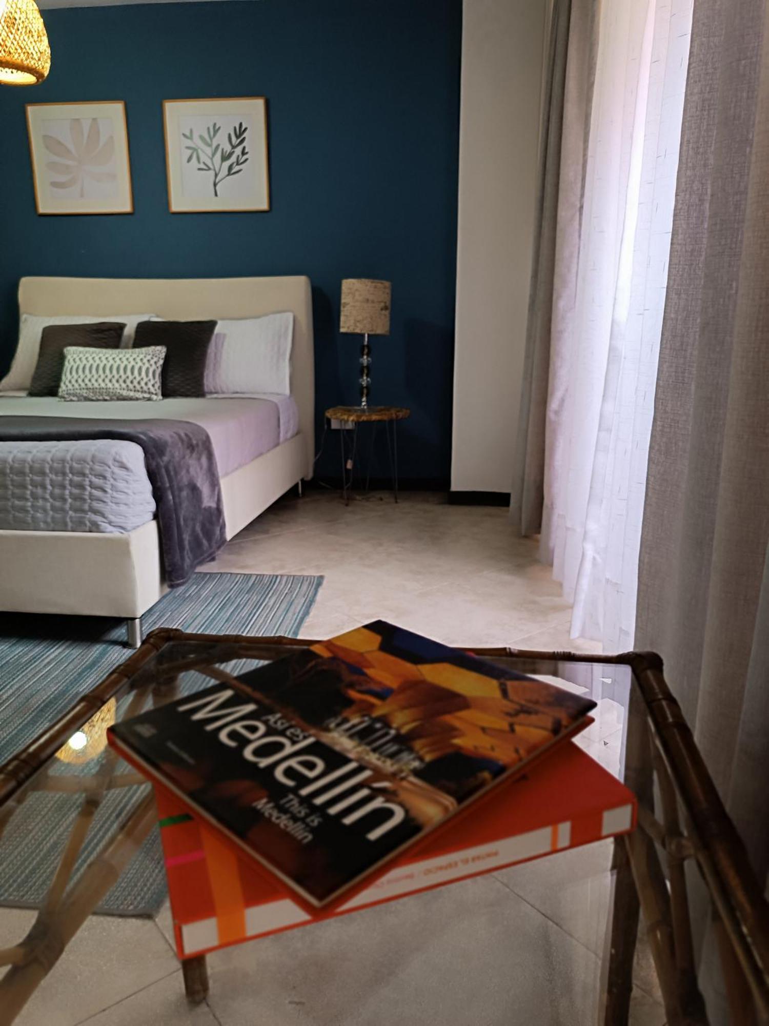 Appartement Acogedor Apartaestudio Ubicado En Laureles à Medellín Extérieur photo